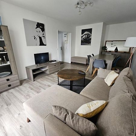 Ferienwohnung Charmant Pied-A-Terre Entre Paris Et Disneyland - Rer A Et E Villiers-sur-Marne Exterior foto